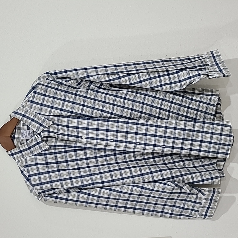 Brooks Brothers Men's XL Cotton Long Sleeve Full Button Shirt